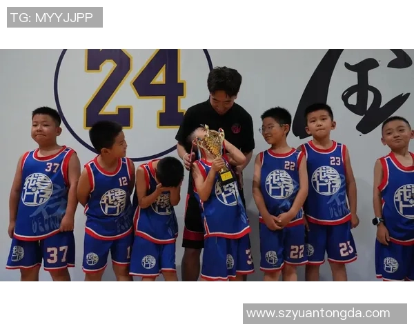 探索frre篮球明星的成长之路与辉煌成就背后的故事与启示